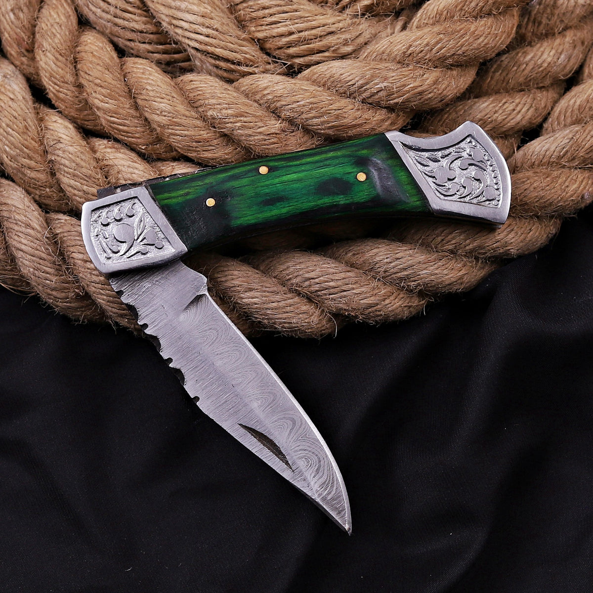 7'' Customs Hand Made Forged Damascus Steel Folding Knife Engraved Steel Bolster Green Wood Handle